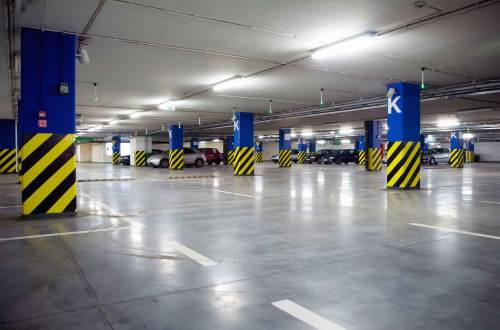 Pulidos y Abrillantados de suelos en Parking en el Alt Penedès
